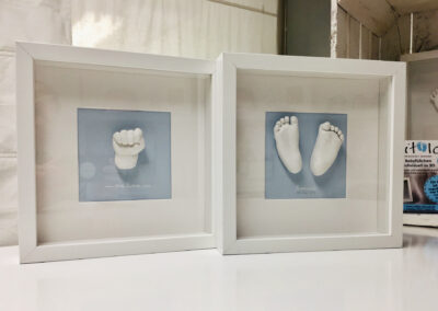 Hand- und Fußabdrücke